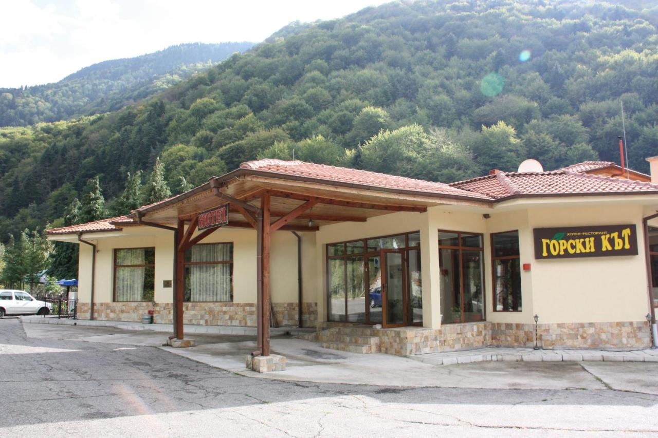 Отель Family Hotel Gorski Kut Рильский монастырь-28